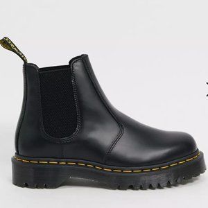 Dr Martens 2976 Bex Chelsea Boots in Black Smooth